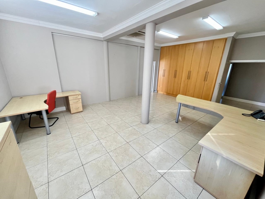 To Let commercial Property for Rent in Vincent Eastern Cape